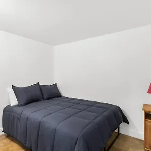 https://spacious-3-bedrooms-2-bathrooms-condo-in.hotels-in-montreal.org